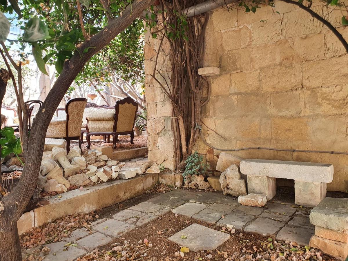 Ave Maria Guest House Saint Julian's Exterior photo